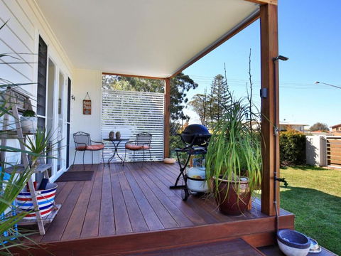 Jervis Bay Beach Shack Pet Friendly - Nambucca Heads Accommodation 5