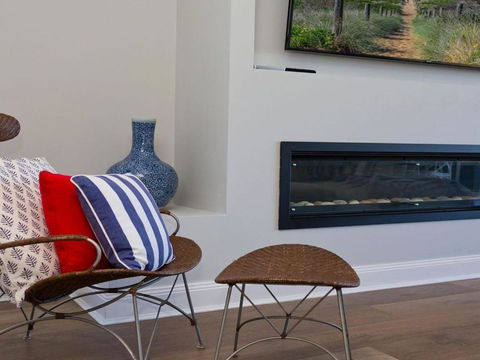 Dayz Dreamin Pool Gas Fireplace & Beachfront - Nambucca Heads Accommodation 1