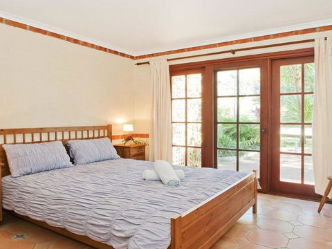 Izba Mediterranean Style Hideaway - Nambucca Heads Accommodation 1