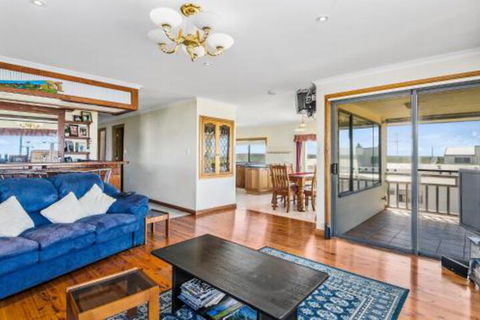 Rocks Retreat House With Sea Views - Nambucca Heads Accommodation 0
