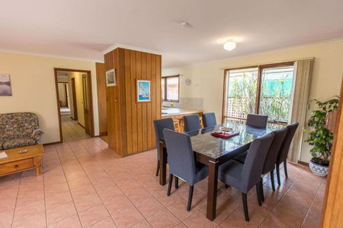 Dolf Inn Pet Friendly & Close To Town - Nambucca Heads Accommodation 4