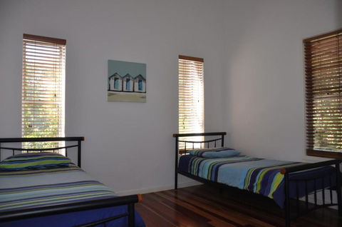 24 Esprit Drive Beach Home With Open Plan Living & Walking Distance To Beach - Nambucca Heads Accommodation 3