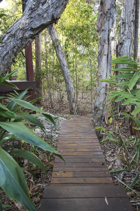 17 Naiad Court Modern Open Plan Family Home With Covered Outdoor Area & Double Lock Up Garage - Nambucca Heads Accommodation 1