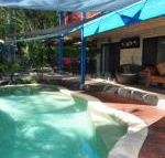 43 Double Island Drive Two level holiday home with swimming pool. Located close to beach  CBD - Nambucca Heads Accommodation