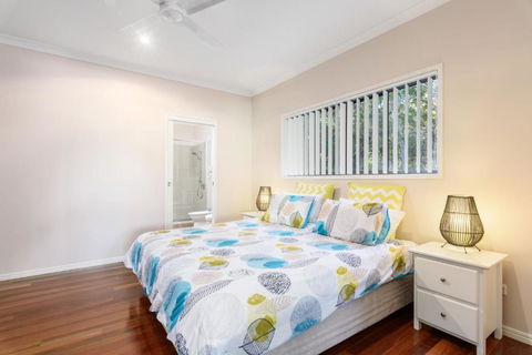 7 Ibis Court Spacious Family Home With Large Outdoor Area Swimming Pool & Ample Parking - Nambucca Heads Accommodation 6