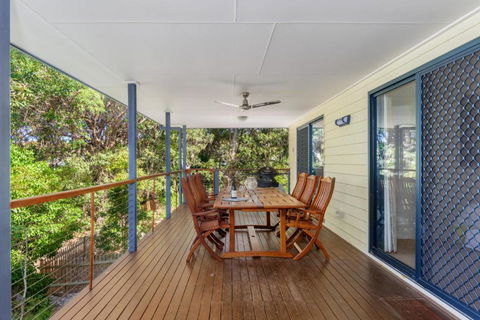12 Ibis Court Highset Beach House With Natural Bushland Gardens & Covered Decks - Nambucca Heads Accommodation 6