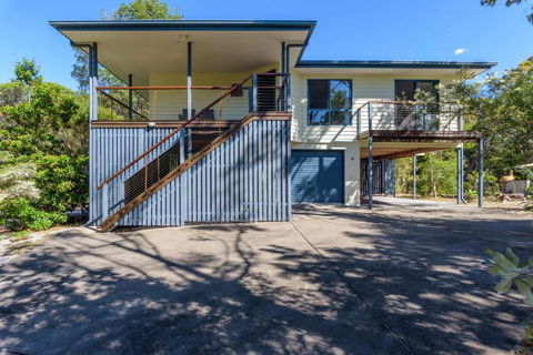 12 Ibis Court Highset Beach House With Natural Bushland Gardens & Covered Decks - Nambucca Heads Accommodation 5