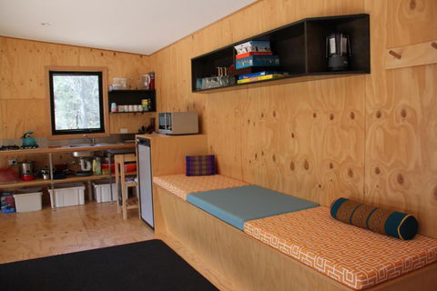 BAY Of FIRES ECO HUT Off Grid Experience At Binalong Bay - Nambucca Heads Accommodation 6