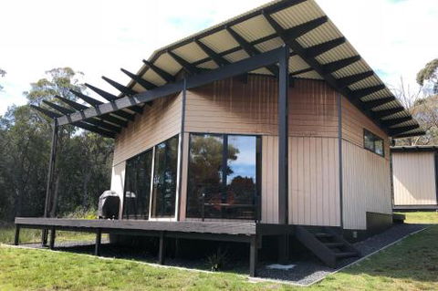 BAY Of FIRES ECO HUT Off Grid Experience At Binalong Bay - Nambucca Heads Accommodation 2