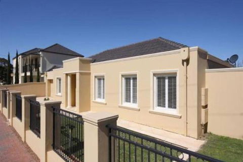 Glenelg Private Studio - Nambucca Heads Accommodation 0