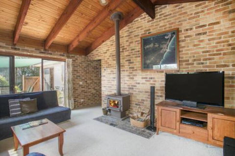 75 River Rd Tabourie Hideaway - Nambucca Heads Accommodation 2