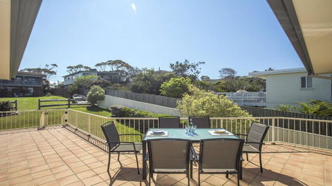 143 Mitchell Pde Magnificent Outlook - Nambucca Heads Accommodation 5