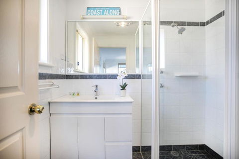 58 Seaview St. Summer Days - Nambucca Heads Accommodation 2