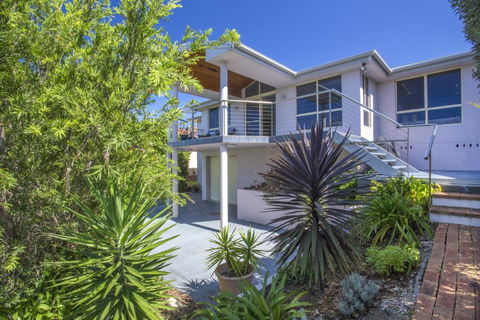 58 Seaview St. Summer Days - Nambucca Heads Accommodation 5