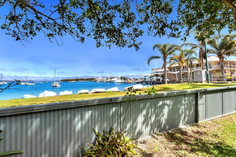 Sunset Beach House Soldiers Point Sleeps 9 - Nambucca Heads Accommodation 3