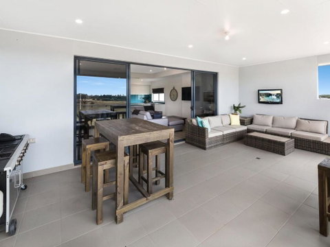 Tee Two On Troon 21 / 30 Troon Drive - Nambucca Heads Accommodation 1