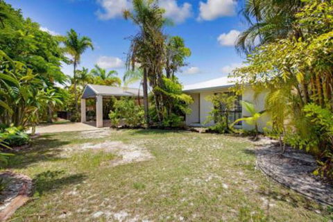 Sunyata Beach House Rainbow Beach Beachside Escape With A Pool Pet Friendly & Wi Fi - Nambucca Heads Accommodation 4