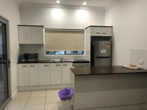 36 Satinwood Drive Rainbow Shores Stunning Modern Beach House Walk To Beach - Nambucca Heads Accommodation 3