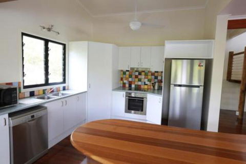 25 Naiad Court Rainbow Shores The Ultimate Beachside Executive Property Air Conditioned - Nambucca Heads Accommodation 5