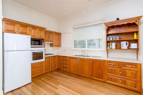 5 Bomburra Court Rainbow Beach Ticks All The Boxes Pool Shed Fenced Yard Pet Friendly - Nambucca Heads Accommodation 4