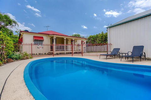 5 Bomburra Court Rainbow Beach Ticks All The Boxes Pool Shed Fenced Yard Pet Friendly - Nambucca Heads Accommodation 1