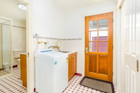 5 Bomburra Court Rainbow Beach Ticks All The Boxes Pool Shed Fenced Yard Pet Friendly - Nambucca Heads Accommodation 5