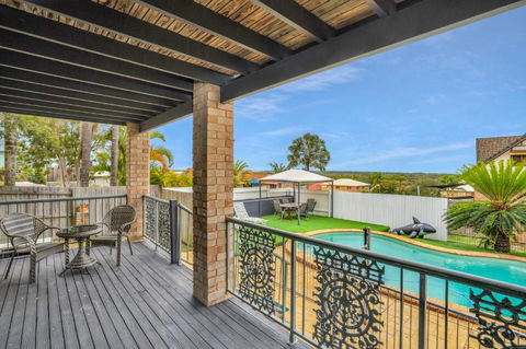 1 33 Tingira Close Rainbow Beach Gorgeous Ocean Views Swimming Pool Air Conditioning - Nambucca Heads Accommodation 5