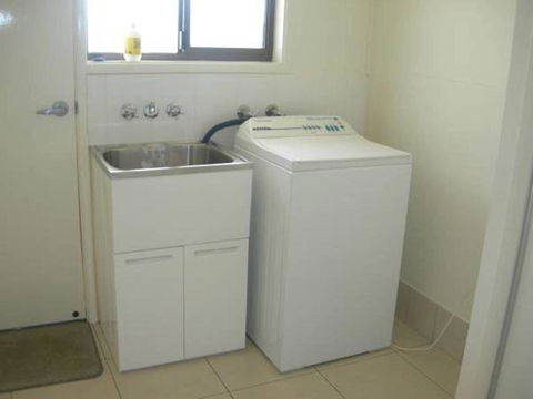 Sinclair Rainbow Beach Modern Beach House Close To Everything Free Wi Fi - Nambucca Heads Accommodation 5