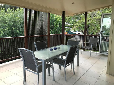 Sinclair Rainbow Beach Modern Beach House Close To Everything Free Wi Fi - Nambucca Heads Accommodation 3