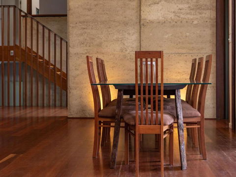 Dux Nutz - Nambucca Heads Accommodation 2