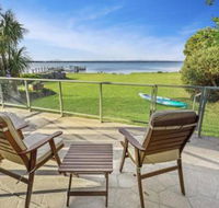Eagle Point Getaway Waterfront Serenity - Nambucca Heads Accommodation