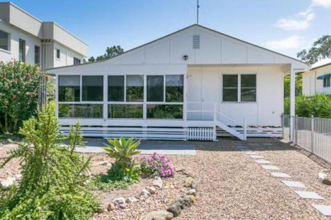 Charming Home By The Sea - Nambucca Heads Accommodation 7