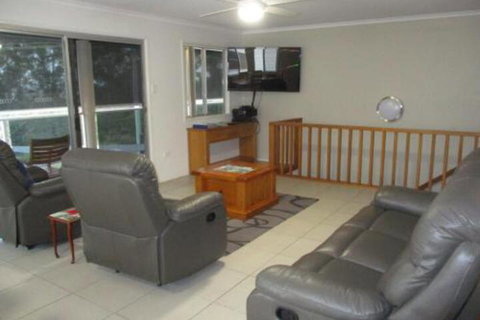 Holiday In Style Hervey Bay - Nambucca Heads Accommodation 4