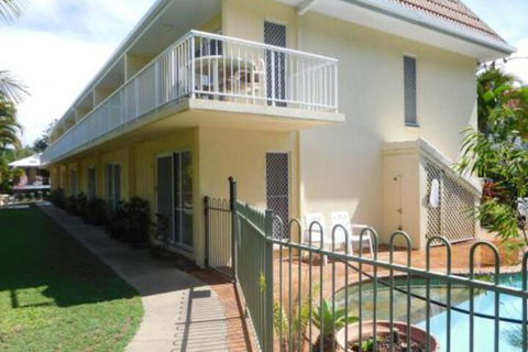 Bayshores Apartment Hervey Bay - Nambucca Heads Accommodation 0