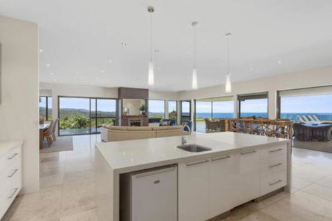 Mont Sapphire Luxury Estate - Nambucca Heads Accommodation 6