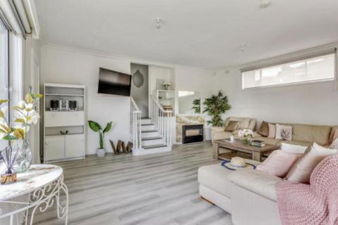 A Wave From It All - Nambucca Heads Accommodation 7