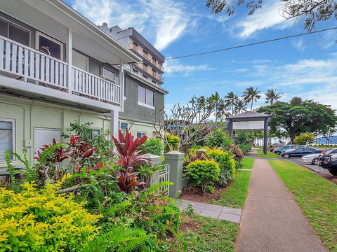 Easy Going Holiday Unit On McKenzie MK5 - Nambucca Heads Accommodation 0