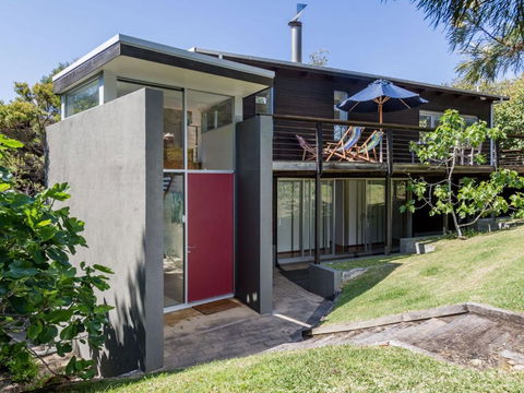 ARGYLL MOLLYMOOK Absolute Waterfront - Nambucca Heads Accommodation 3
