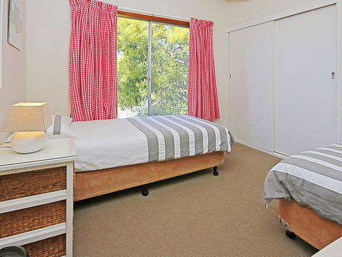 REST ASHORE At MOLLYMOOK - Nambucca Heads Accommodation 2