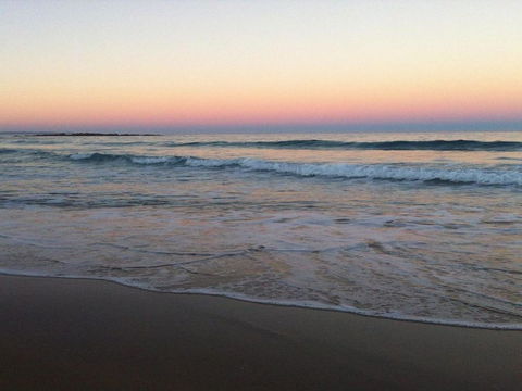 Wonky Pine Beach House NARRWALLEE 4 Bedroom - Nambucca Heads Accommodation 5