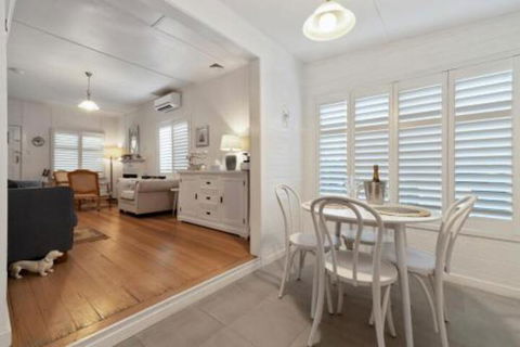 Amber Cottage Luxury Seaside Retreat With Outdoor Spa! - Nambucca Heads Accommodation 5