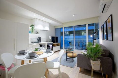 Stylish Luxurious Convenience At South Yarra Melbourne - Nambucca Heads Accommodation 0