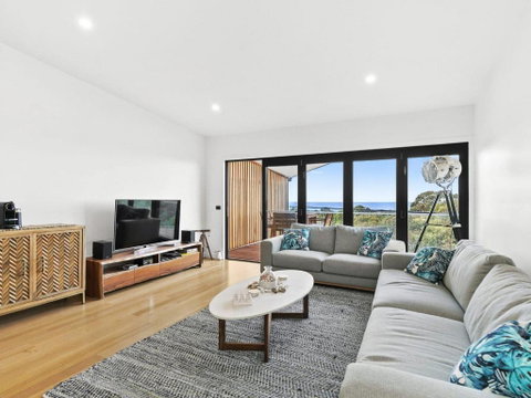 POINT BREAK NEW LISTING 2019 - Nambucca Heads Accommodation 4