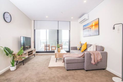Refreshing 2bed2bath APT In Up&coming Liverpool - Nambucca Heads Accommodation 5