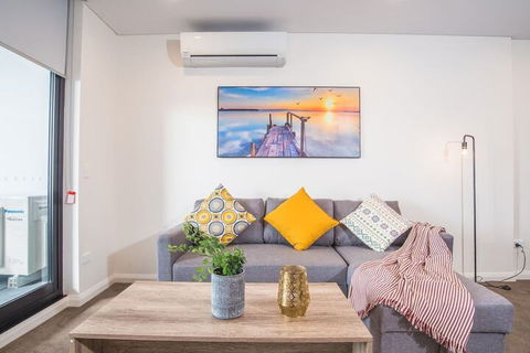 Refreshing 2bed2bath APT In Up&coming Liverpool - Nambucca Heads Accommodation 2