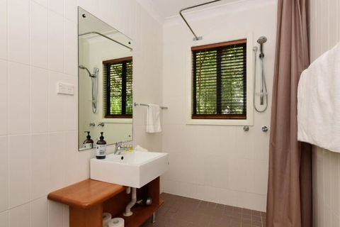 Cloudsong Chalet 1 Close To The Village Centre! - Nambucca Heads Accommodation 3