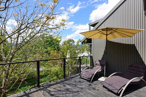 Cloudsong Chalet 2 Close To The Village Centre! - Nambucca Heads Accommodation 3