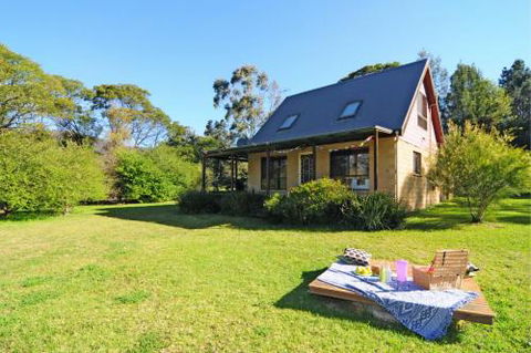 Sweet Gum Bend Delightful 2 Bedroom Cottage! - Nambucca Heads Accommodation 4