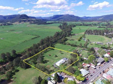 Rivermist Luxury 6 Bedrooms & 6 Bathrooms! - Nambucca Heads Accommodation 1
