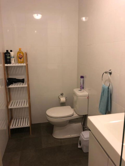 Modern Apartment In Liverpool CBD - Nambucca Heads Accommodation 4